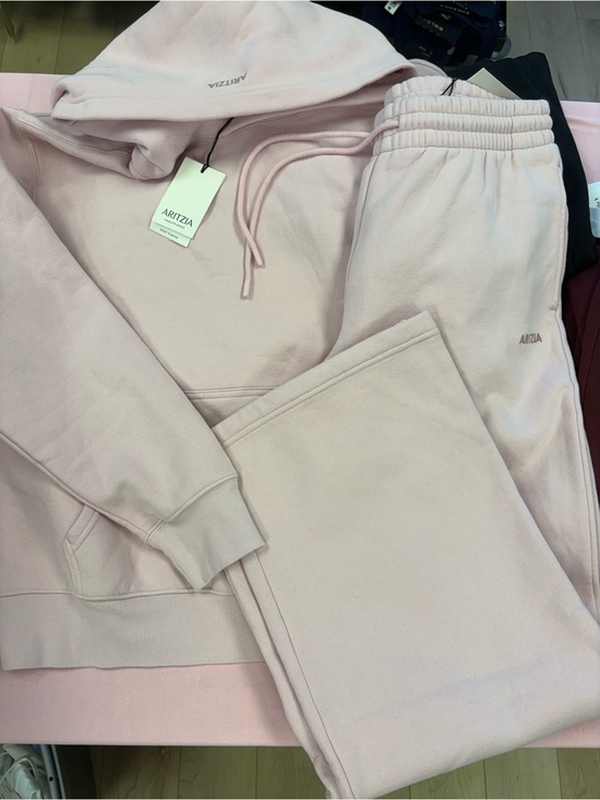 Aritzia Pants - NWT aritzia sweatfleece set
